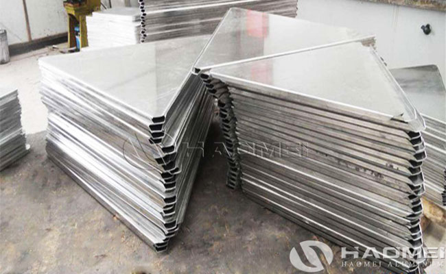 Aluminum Triangle Road Sign Blank